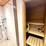 Iso Saunallinen Kaksio Laehellae Keskustaa