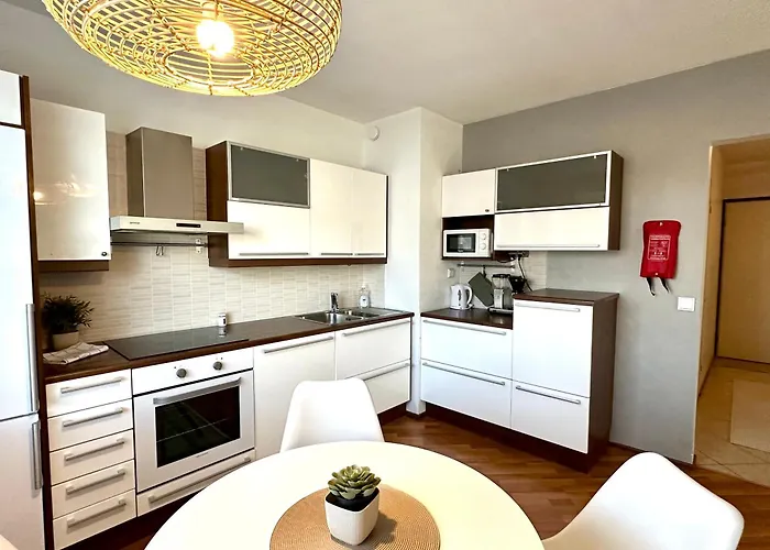 Iso Saunallinen Kaksio Laehellae Keskustaa Appartement *