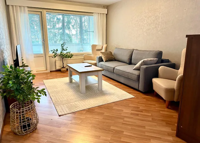 Iso Saunallinen Kaksio Laehellae Keskustaa *