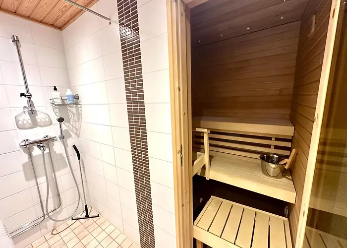 Iso Saunallinen Kaksio Laehellae Keskustaa