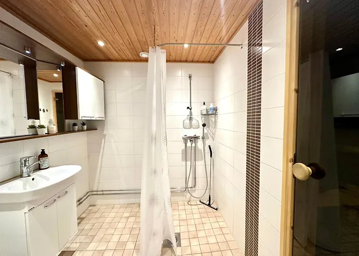 Appartement Iso Saunallinen Kaksio Laehellae Keskustaa