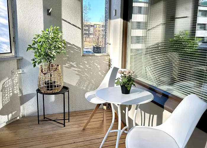 Iso Saunallinen Kaksio Laehellae Keskustaa *