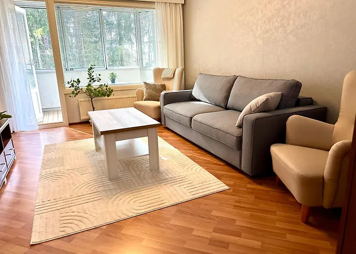 Iso Saunallinen Kaksio Laehellae Keskustaa Appartement *